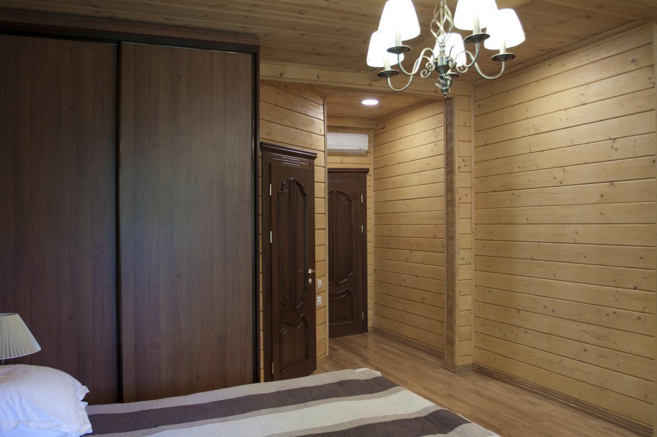 Комплекс Відпочинку Goldfіsh Сlub Pensionat Babintsy Rum bild