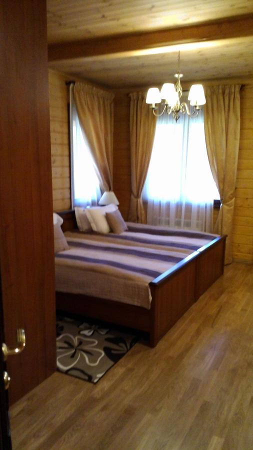 Комплекс Відпочинку Goldfіsh Сlub Pensionat Babintsy Rum bild