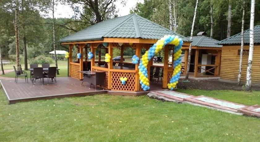 Комплекс Відпочинку Goldfіsh Сlub Pensionat Babintsy Exteriör bild