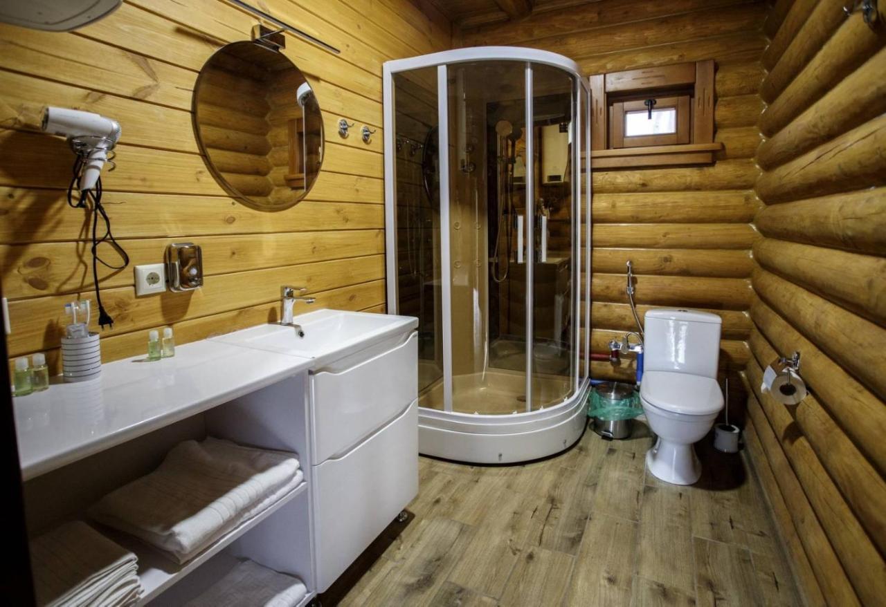 Комплекс Відпочинку Goldfіsh Сlub Pensionat Babintsy Exteriör bild