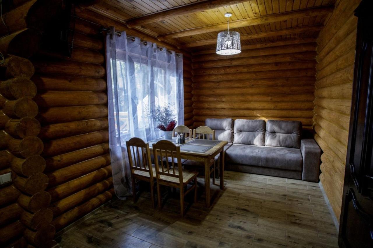 Комплекс Відпочинку Goldfіsh Сlub Pensionat Babintsy Exteriör bild