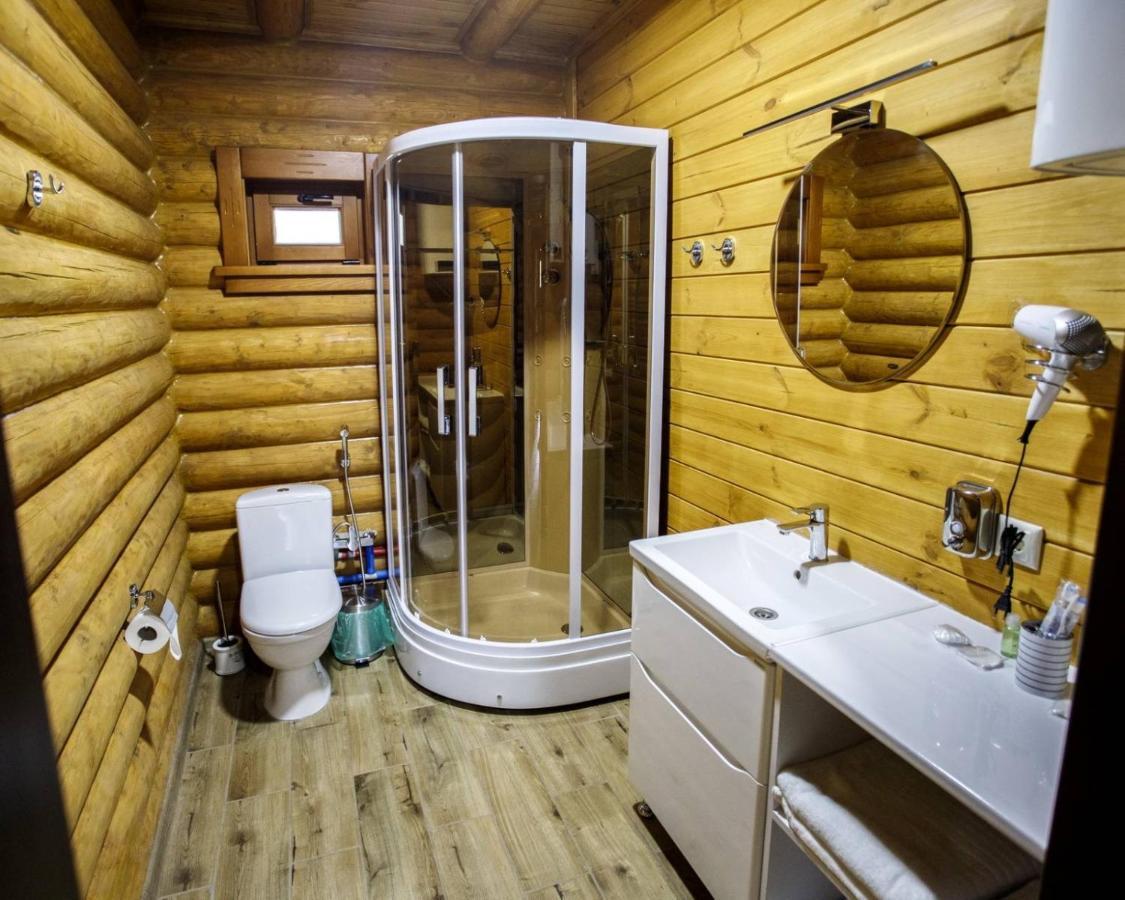 Комплекс Відпочинку Goldfіsh Сlub Pensionat Babintsy Exteriör bild