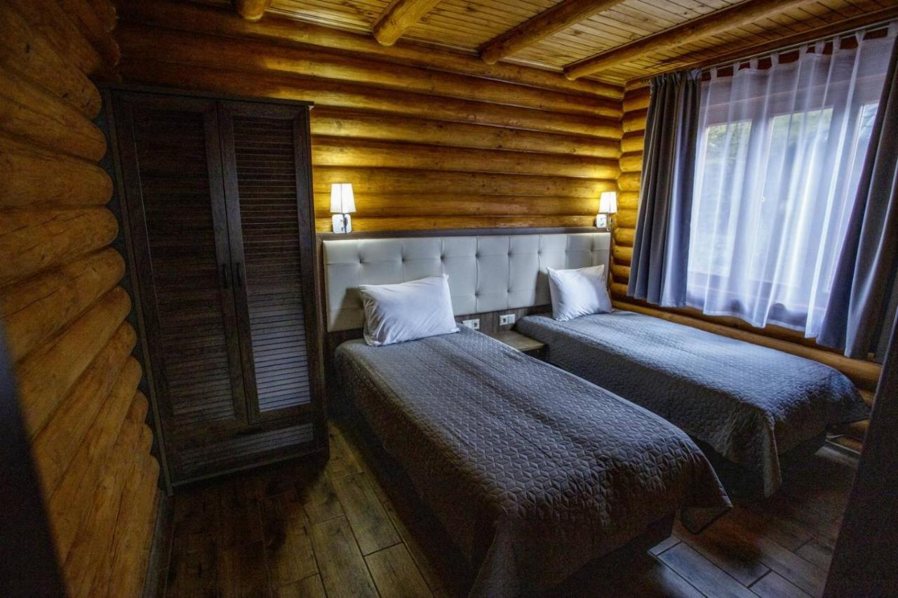 Комплекс Відпочинку Goldfіsh Сlub Pensionat Babintsy Exteriör bild
